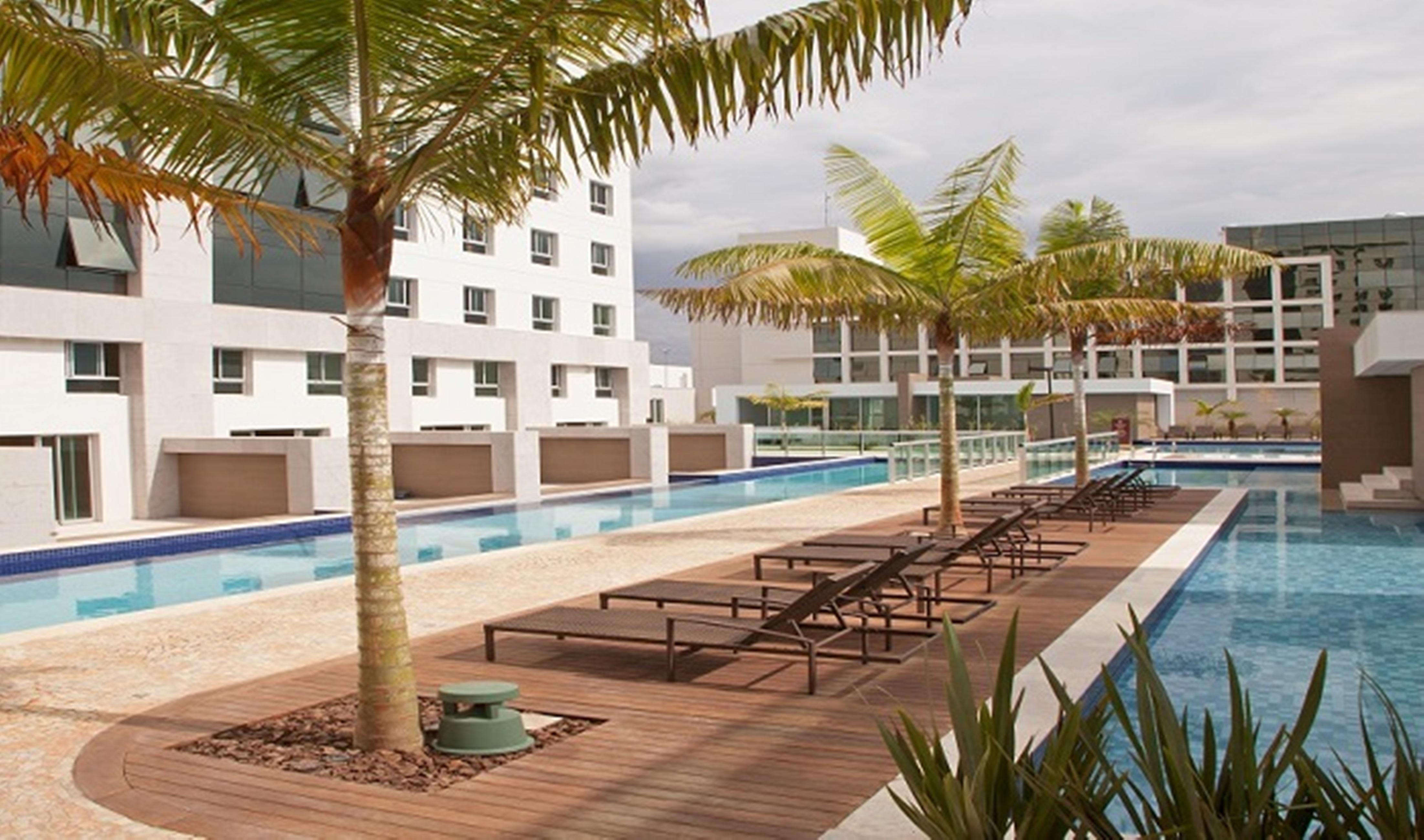 Jade Hotel Brasilia Candangolandia 외부 사진 The swimming pool at the hotel
