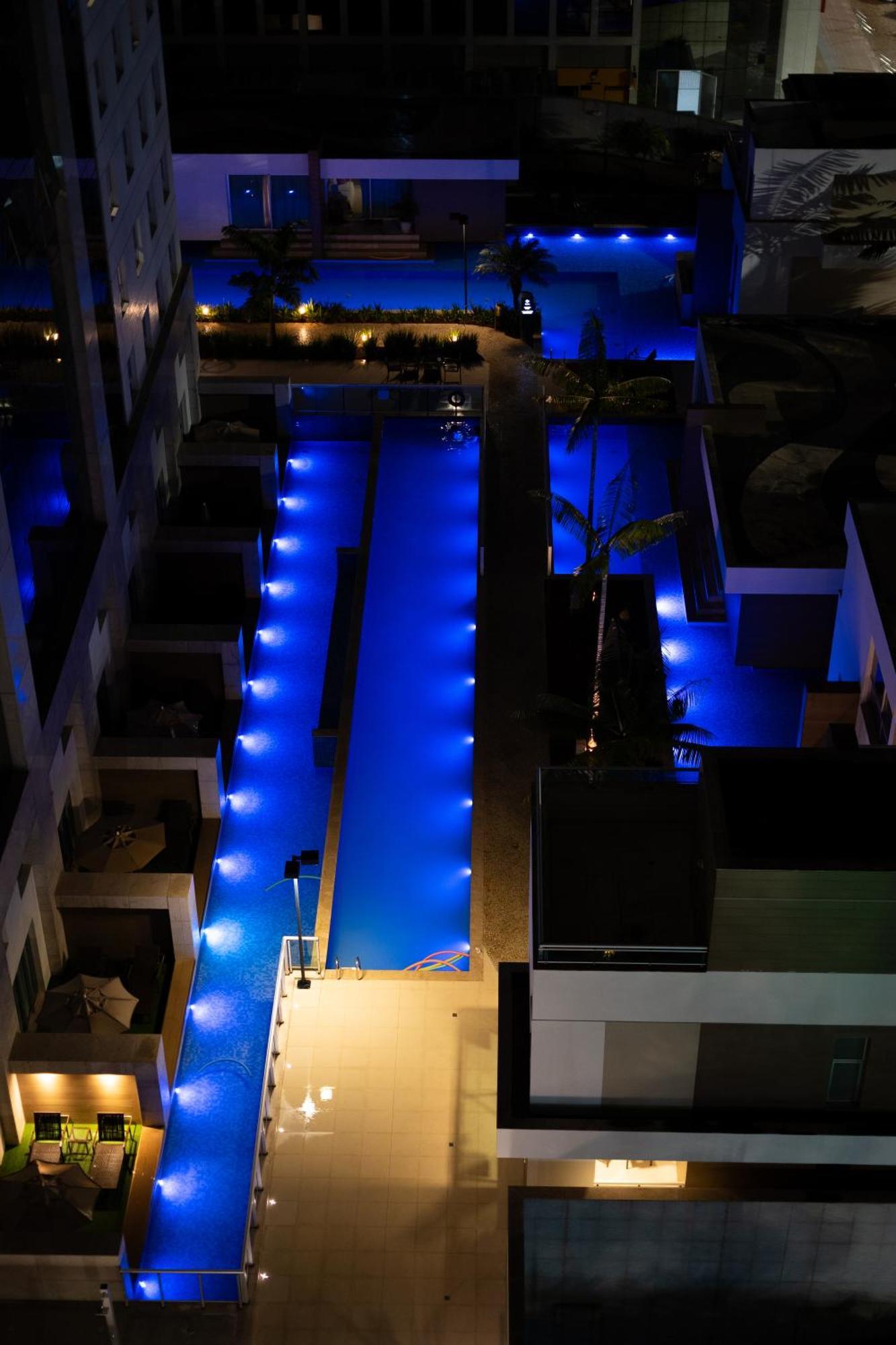 Jade Hotel Brasilia Candangolandia 외부 사진 The pool at the W Hotel in Miami Beach